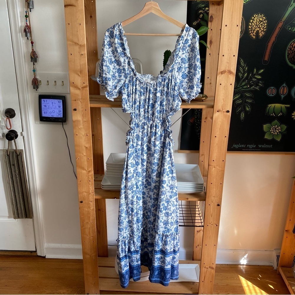 By The River Blue White Porcelain Floral Print Linen Blend Cut Out Midi Dress L - Picture 2 of 16